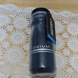 Insulated Hydration Bottle - New Camelbak Podium Chill